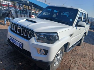 2024 Mahindra Pik Up 2.2 mHawk S6 Refresh 4x4 Auto Double-Cab