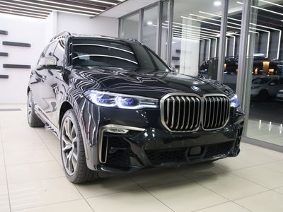 2022 BMW X7 M50d