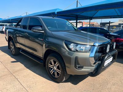2022 Toyota Hilux 2.4 GD-6 Raised Body SRX Auto Extended Cab