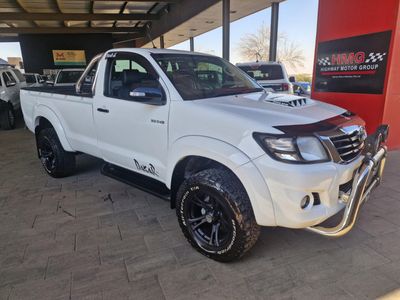 2015 Toyota Hilux 3.0 D-4D 4x4 Dakar Single-Cab (Diesel, Manual)