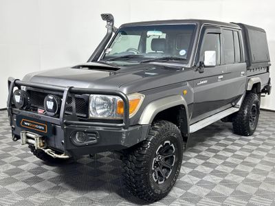 2015 Toyota Land Cruiser 79 4.5 D Double-Cab