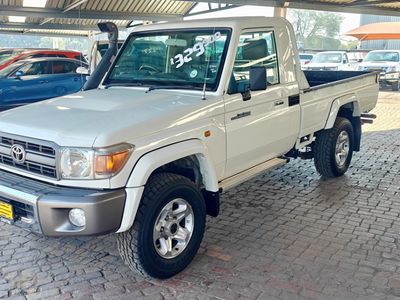 2011 Toyota Land Cruiser 79 4.0 Single-Cab