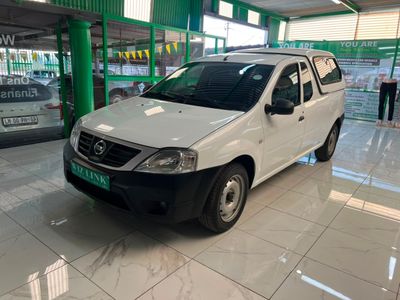 2022 Nissan NP200 1.6 A/C Safety Pack