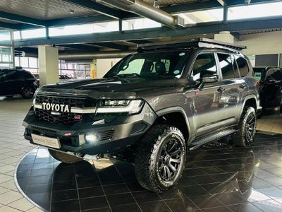 2022 Toyota Land Cruiser 300 V6 3.5 T GR-S