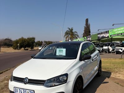 2024 Volkswagen Polo Vivo black edition
