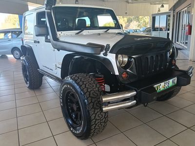 2011 Jeep Wrangler 3.8 Sahara 2-dr Auto