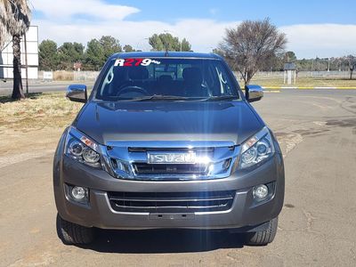 2014 Isuzu KB 300 D-Teq LX Double-Cab