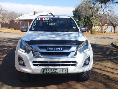 2017 Isuzu KB 300 D-Teq LX Extended Cab