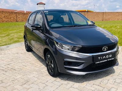 2026 TATA Tiago 1.2 XT
