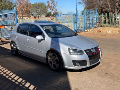 2005 Volkswagen Golf GTI 2.0T FSI