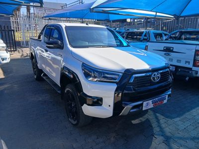 2020 Toyota Hilux 2.8 GD-6 Raised Body Legend 4x4 Auto Extended Cab