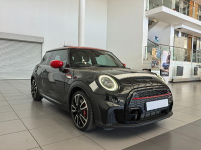 2023 MINI Hatch JCW Auto