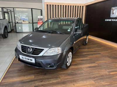 2023 Nissan NP200 1.6 A/C Safety Pack