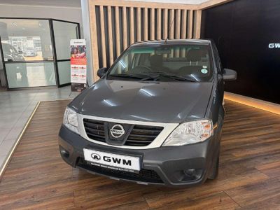 2023 Nissan NP200 1.6 A/C Safety Pack