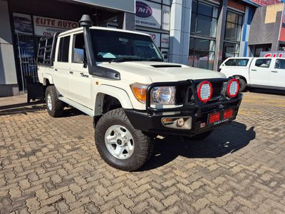2019 Toyota Land Cruiser 79 4.5 D Namib Double-Cab