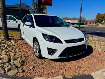 2011 Ford Focus 1.8 Si 5-dr