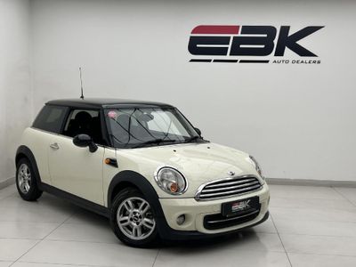 2012 MINI Hatch Cooper