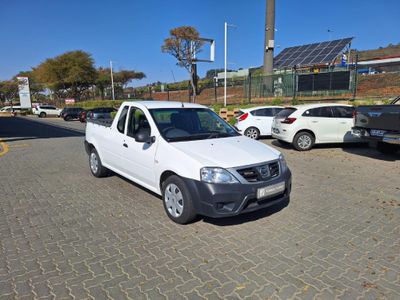 2022 Nissan NP200 1.6 A/C Safety Pack
