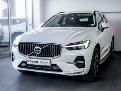 2025 Volvo XC60 B5 Momentum Geartronic AWD
