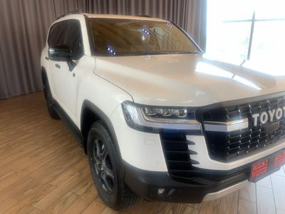 2026 Toyota Land Cruiser 300 V6 3.3D GR-S
