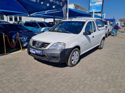 2020 Nissan NP200 1.6 A/C Safety Pack