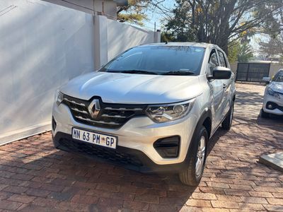 2025 Renault Triber 1.0 Expression