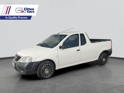 2023 Nissan NP200 1.6 A/C Safety Pack