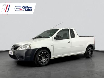 2023 Nissan NP200 1.6 A/C Safety Pack