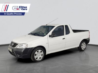 2023 Nissan NP200 1.6 A/C Safety Pack