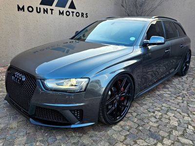 2014 Audi RS4 Avant quattro Auto