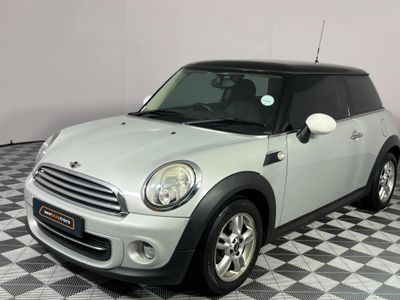 2011 MINI Hatch Cooper