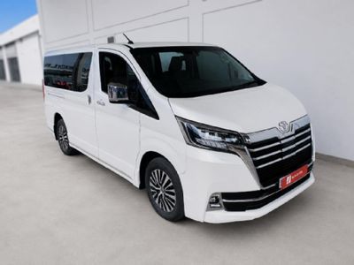 2025 Toyota Quantum 2.8 VX 9-seat