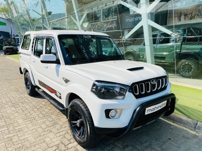 2021 Mahindra Pik Up 2.2 mHawk S6 4x4 Double-Cab