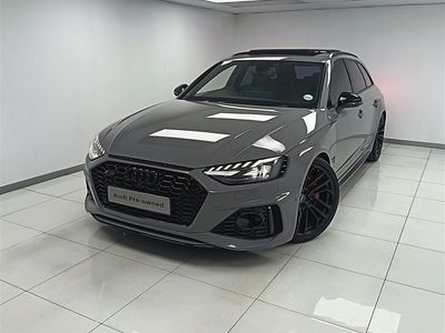 2022 Audi RS4 Avant quattro Auto