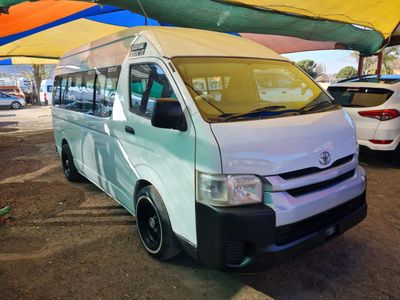 2018 Toyota Quantum 16 seater