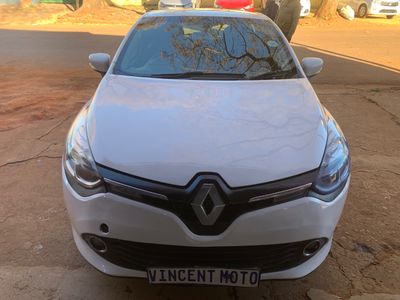 2014 Renault Clio IV 900T Dynamique 5-dr (66kW)