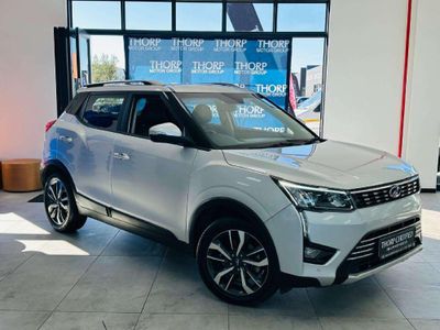 2020 Mahindra XUV 300 1.2T | W8