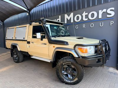 2015 Toyota Land Cruiser 79 4.5 D Single-Cab