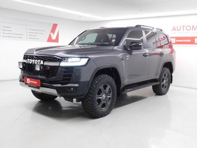 2023 Toyota Land Cruiser 300 V6 3.5 T GR-S