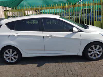 2016 Hyundai Accent 1.6 Gls Fluid (Petrol,Manual)