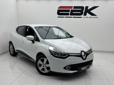 2015 Renault Clio IV 900T Expression 5-dr (66kW)