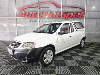 2022 Nissan NP200 1.6 A/C Safety Pack
