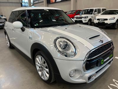 2016 MINI Hatch Cooper S 5-dr Auto