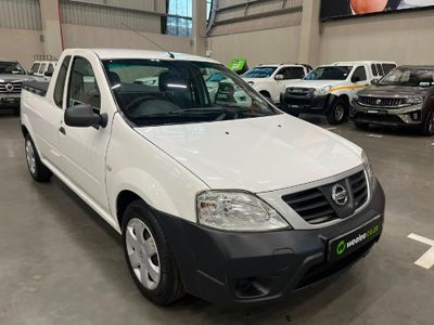 2021 Nissan NP200 1.6 A/C Safety Pack