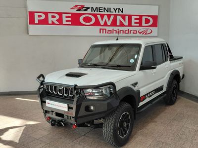 2025 Mahindra Pik Up 2.2 mHawk S11 Dew 4x4 Auto Double-Cab