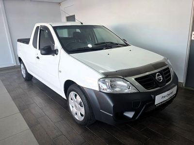 2024 Nissan NP200 1.6 A/C Safety Pack