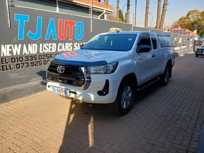 2018 Toyota Hilux 2.4 GD-6 Raised Body SRX Extended Cab