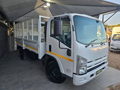 2013 Isuzu NPR 300 F/c C/c