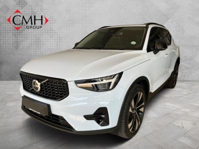 2024 Volvo XC40 B4 Plus Dark Geartronic Mild-Hybrid