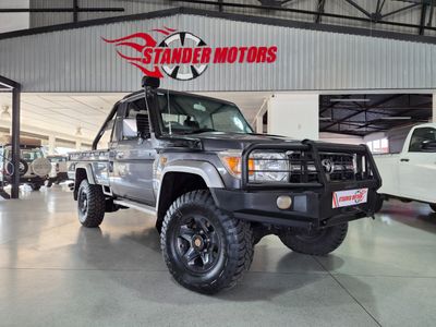 2015 Toyota Land Cruiser 79 4.5 4D LX V Single-Cab